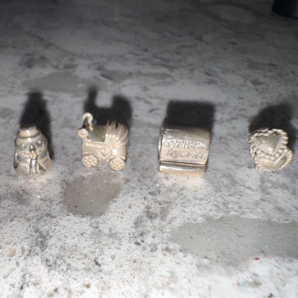 12 Pandora Beads - Picture 6 of 10